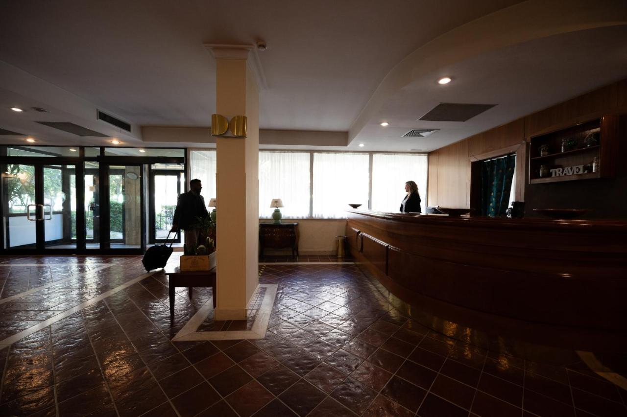 โรงแรมตอร์เร ดิ ปราโตลุงโก โรม ภายนอก รูปภาพ